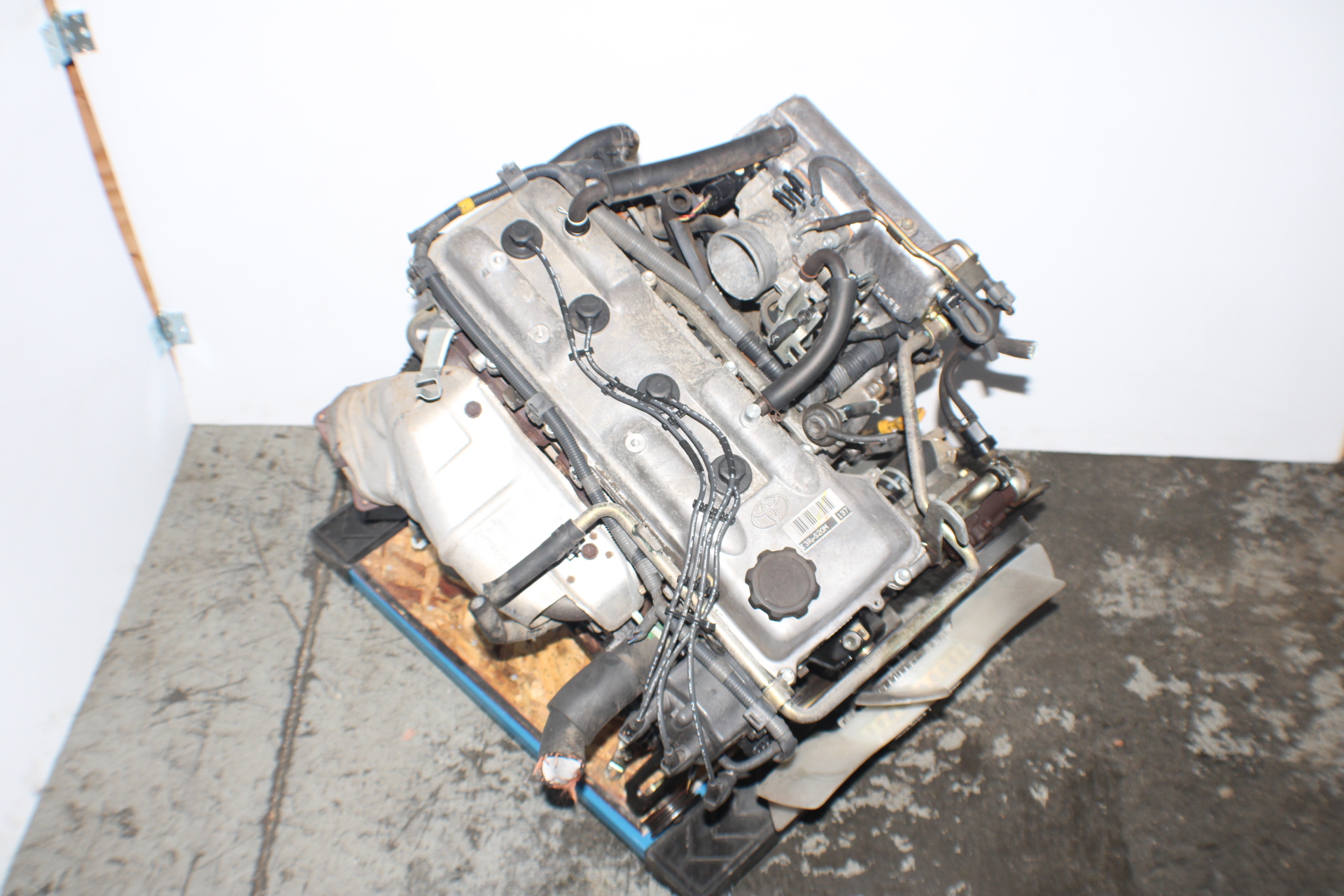 1995 1996 JDM TOYOTA 3RZ-FE ENGINE TACOMA T100 4RUNNER 2.7L 4 CYL MOTOR 3RZ ENGINE