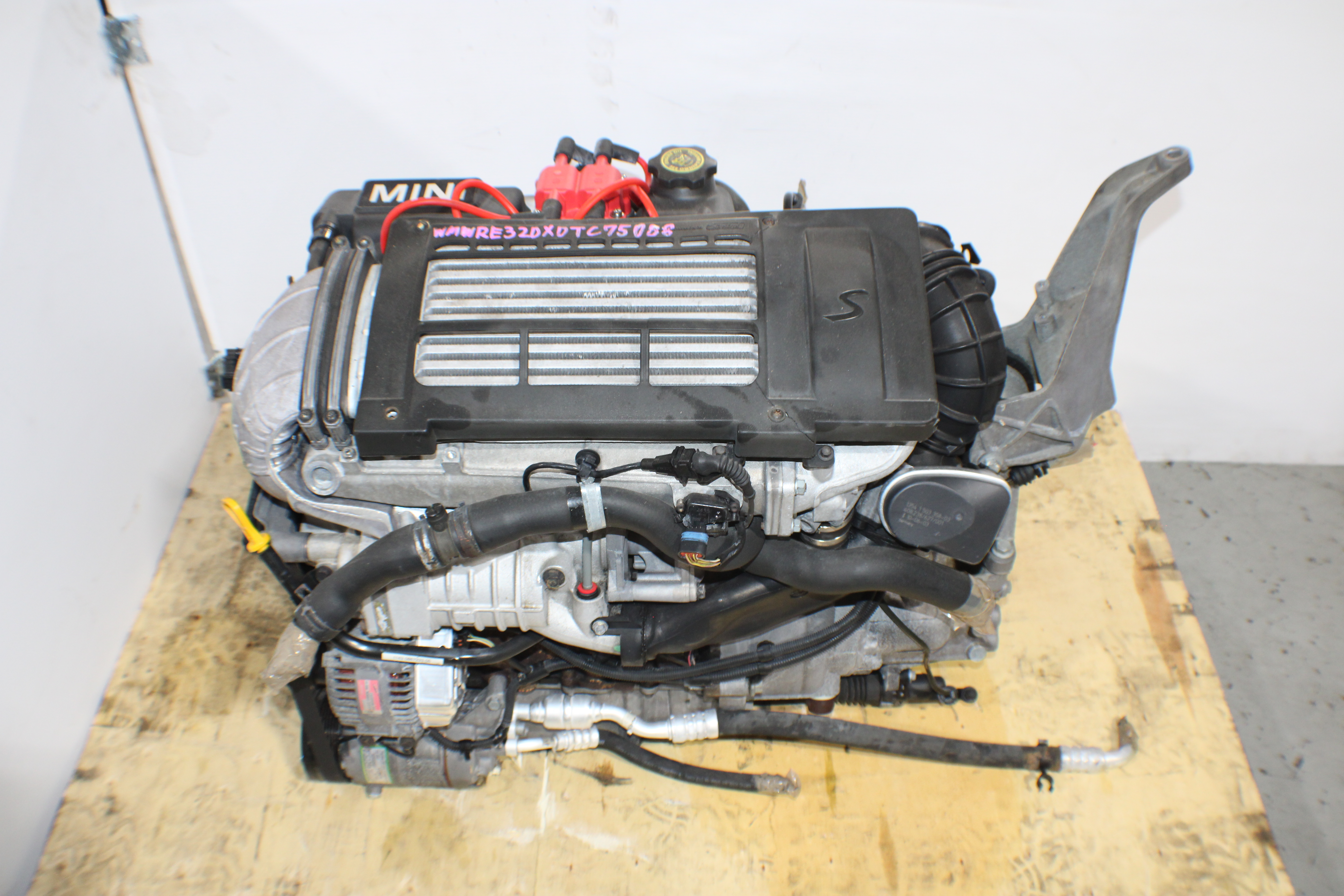 2002-2006 MINI COOPER-S SUPERCHARGED ENGINE W11B16D MOTOR 6 SPEED MANUAL TRANSMISSION